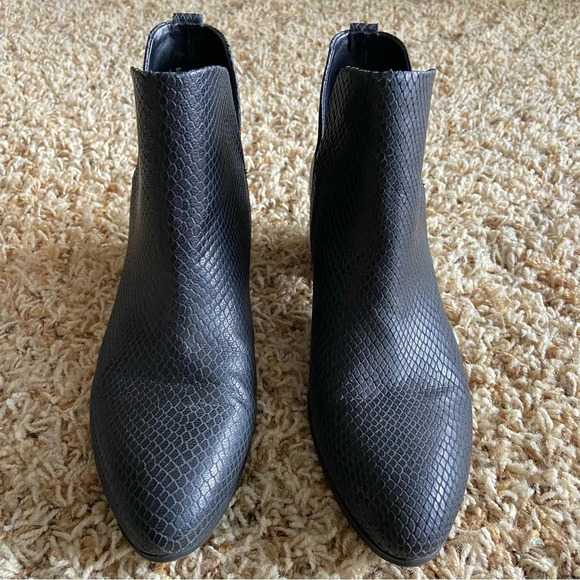 Franco Sarto croc embossed heeled booties - Picture 6 of 9